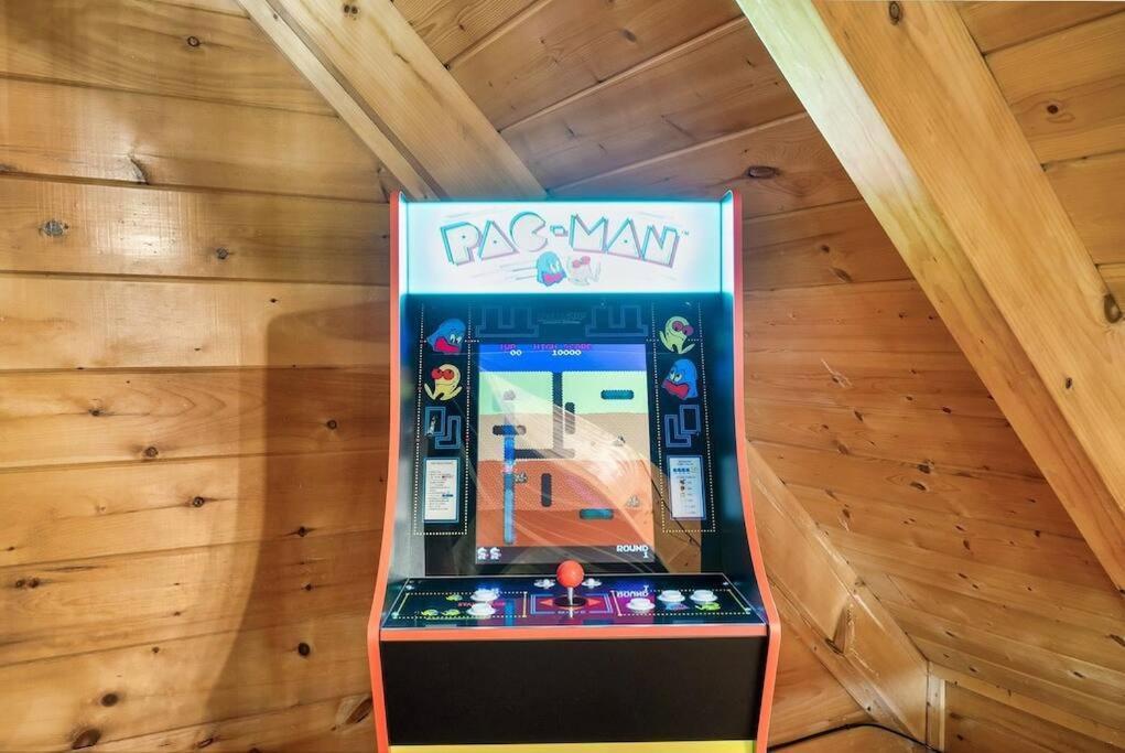 Cabin-N-Smokys! Indoor Resort Pool Views Hot Tub Game Room Сивиървил Екстериор снимка