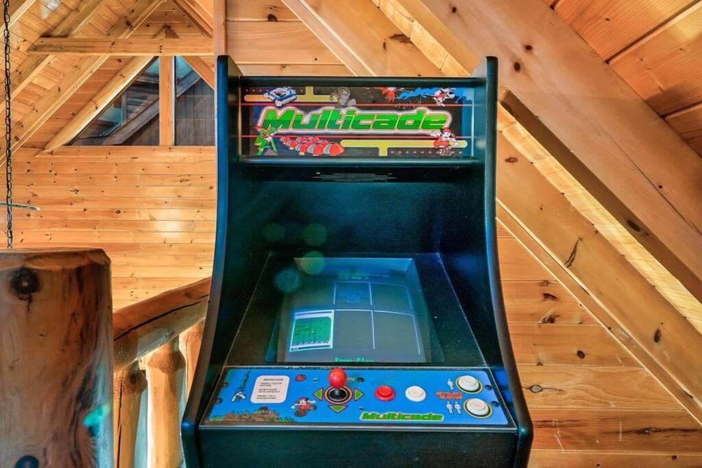 Cabin-N-Smokys! Indoor Resort Pool Views Hot Tub Game Room Сивиървил Екстериор снимка