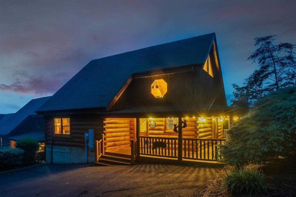 Cabin-N-Smokys! Indoor Resort Pool Views Hot Tub Game Room Сивиървил Екстериор снимка