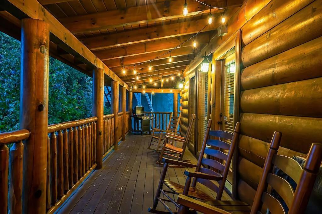Cabin-N-Smokys! Indoor Resort Pool Views Hot Tub Game Room Сивиървил Екстериор снимка