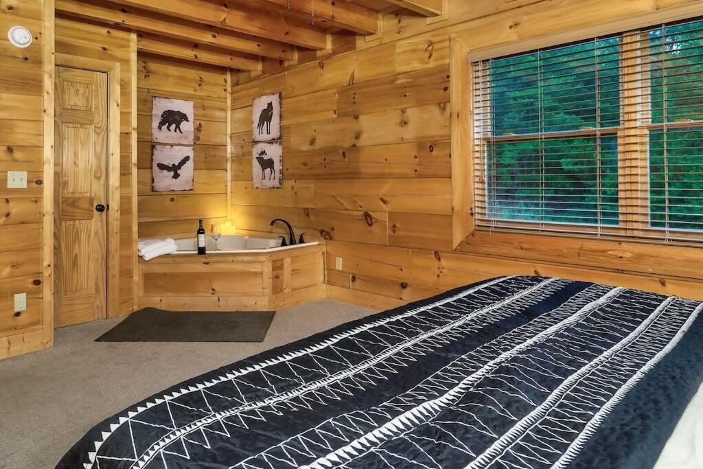 Cabin-N-Smokys! Indoor Resort Pool Views Hot Tub Game Room Сивиървил Екстериор снимка